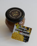 Vīnogu mērce ar sinepju sēklām